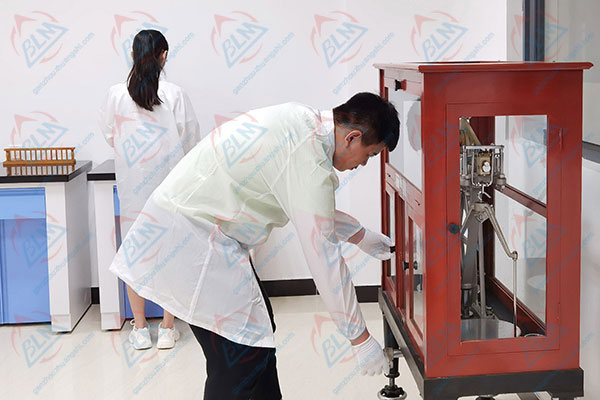 工廠成人看片软件AV