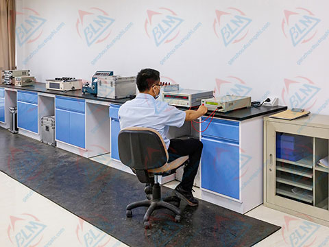 電磁成年人免费看片网站實驗室圖片