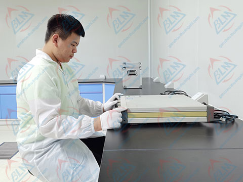 無線電成人看片在线观看實驗室圖片